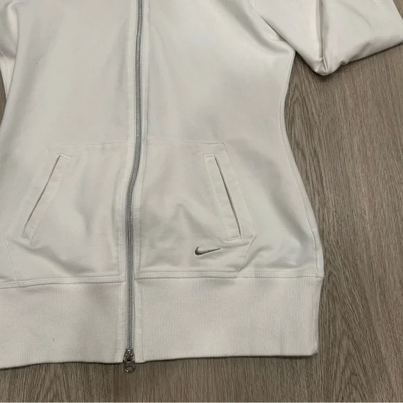 White Women's Nike Zip Up Hoodie Sweater Size M - Like New - Picture 2 of 5